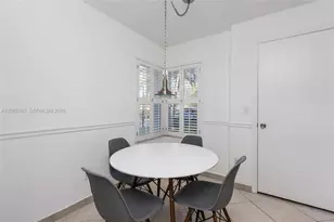 1540 N Trafalgar Cir, Hollywood, FL 33020 - Photo 6