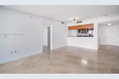 1800 N Bayshore Dr #2410, Miami, FL 33132 - Photo 4