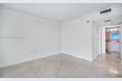1800 N Bayshore Dr #2410, Miami, FL 33132 - Photo 18