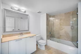 1800 N Bayshore Dr, Miami, FL 33132 - Photo 12