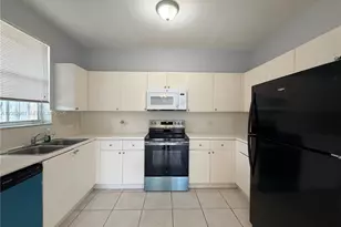 4094 SW 159th Ave, Miramar, FL 33027 - Photo 6