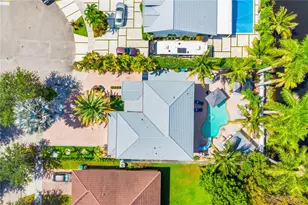2776 SW 143rd Pl, Miami, FL 33175 - Photo 2