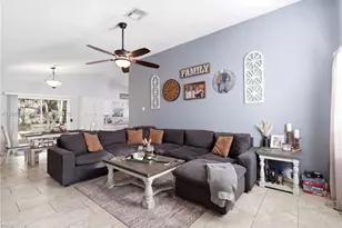 4022 E Sunflower Cir, Labelle, FL 33935 - Photo 6