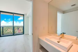 55 SW 9th St, Miami, FL 33130 - Photo 6