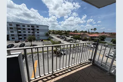8261 NW 8th St #434, Miami, FL 33126 - Photo 14