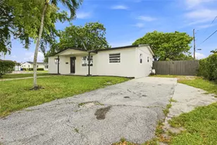 200 N 69th Terrace, Hollywood, FL 33024 - Photo 18