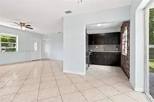 200 N 69th Terrace, Hollywood, FL 33024 - Photo 4