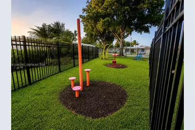 5716 NW 70th Ter, Tamarac, FL 33321 - Photo 34