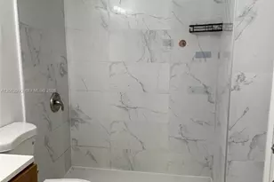 5530 W 26th Ct, Hialeah, FL 33016 - Photo 12