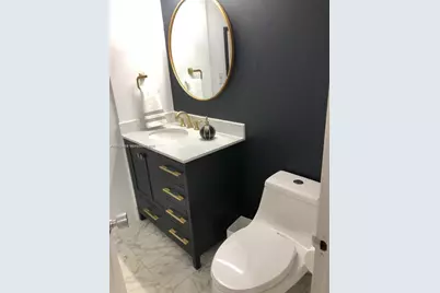 5701 Collins Ave #919, Miami Beach, FL 33140 - Photo 12