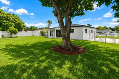 1571 NW 132nd St, Miami, FL 33167 - Photo 26