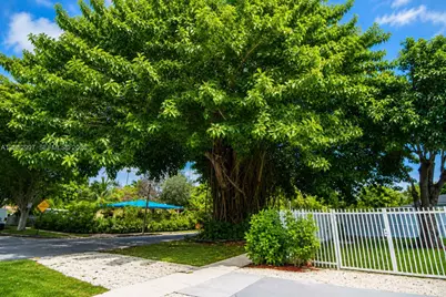 1571 NW 132nd St, Miami, FL 33167 - Photo 30