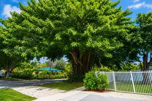 1571 NW 132nd St, Miami, FL 33167 - Photo 30