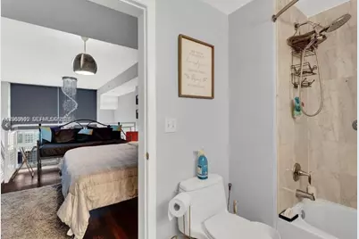 244 Biscayne Blvd #440, Miami, FL 33132 - Photo 32