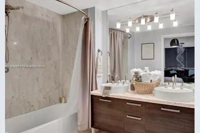 244 Biscayne Blvd #440, Miami, FL 33132 - Photo 24