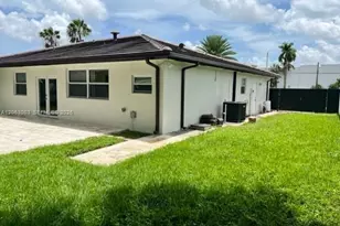 9845 NW 25th Terrace, Doral, FL 33172 - Photo 30