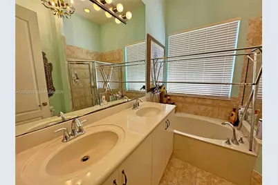 3457 NE 2nd St, Homestead, FL 33033 - Photo 10