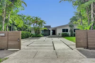 19231 NE 22nd Ave, Miami, FL 33180 - Photo 2