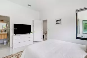 8635 N Miami Ave, El Portal, FL 33150 - Photo 14