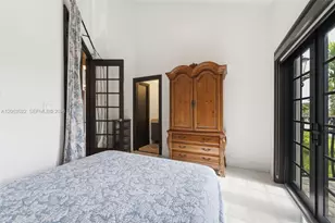 8215 Grand Canal Dr, Miami, FL 33144 - Photo 26