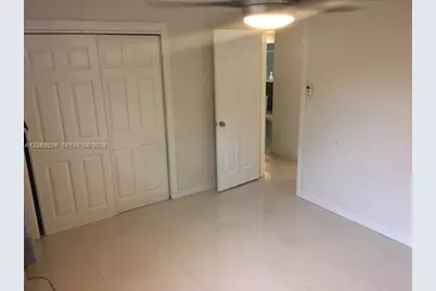 7521 NW 23rd St, Sunrise, FL 33313 - Photo 8