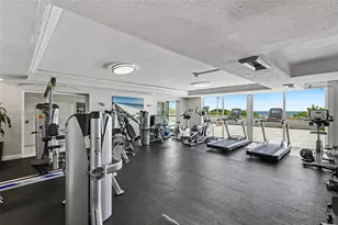 465 Ocean Dr, Miami Beach, FL 33139 - Photo 36