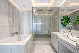 100 S Pointe Dr, Miami Beach, FL 33139 - Photo 14