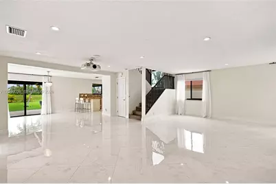 3931 NW 7th Pl, Deerfield Beach, FL 33442 - Photo 4