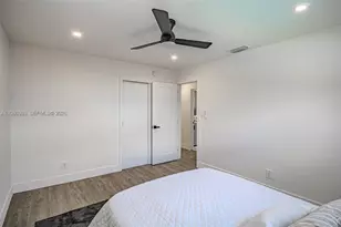 801 NE 57th St, Oakland Park, FL 33334 - Photo 16