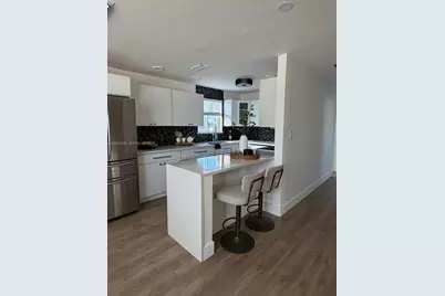 801 NE 57th St, Oakland Park, FL 33334 - Photo 2