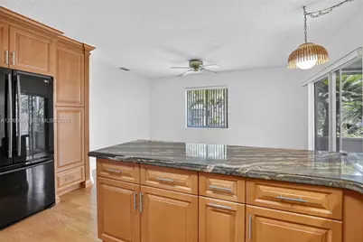 8680 SW 57th Ct, Cooper City, FL 33328 - Photo 12