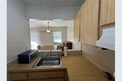 755 SW 6th St #10, Miami, FL 33130 - Photo 6