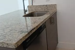 731 Vista Isles Dr, Sunrise, FL 33325 - Photo 22
