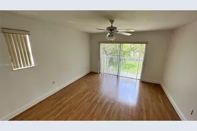 9781 NW 45 Ln, Doral, FL 33178 - Photo 8
