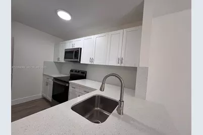 2685 W 66th St #12-20, Hialeah, FL 33016 - Photo 4