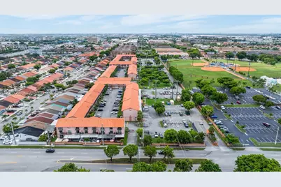 2170 W 60th St #16208, Hialeah, FL 33016 - Photo 36