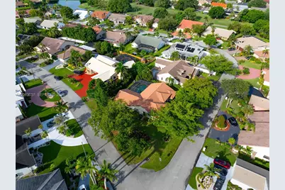 8308 NW 74th St, Tamarac, FL 33321 - Photo 36