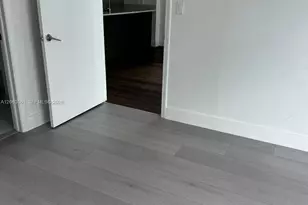 500 Brickell Ave, Miami, FL 33131 - Photo 8