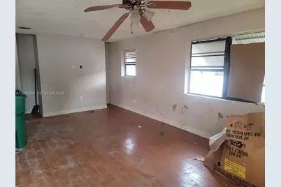 10210 SW 173rd St, Miami, FL 33157 - Photo 12