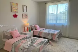807 SE 14th St, Fort Lauderdale, FL 33316 - Photo 12