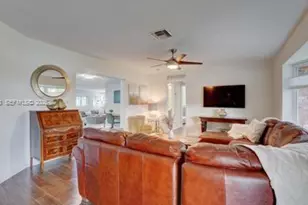 112 NE 10th Ave, Pompano Beach, FL 33060 - Photo 8