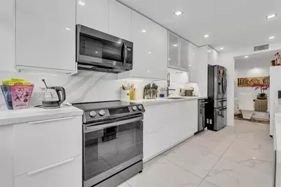 18071 Biscayne Blvd #901, Aventura, FL 33160 - Photo 14