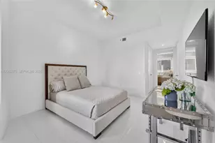 1100 Biscayne Blvd, Miami, FL 33132 - Photo 10