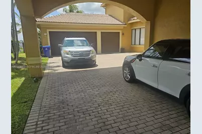 18794 SW 17th Ct, Miramar, FL 33029 - Photo 2