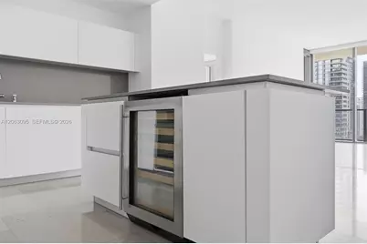 88 SW 7th St #2307, Miami, FL 33130 - Photo 32