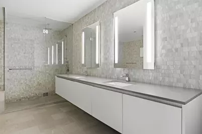 88 SW 7th St #2307, Miami, FL 33130 - Photo 42