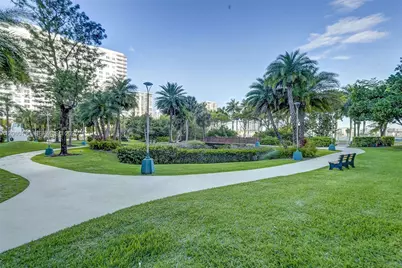 2851 NE 183rd St #605E, Aventura, FL 33160 - Photo 22