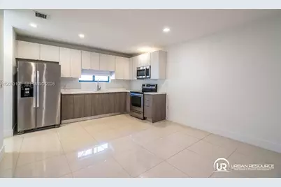 1971 Bay Dr #124, Miami Beach, FL 33141 - Photo 2
