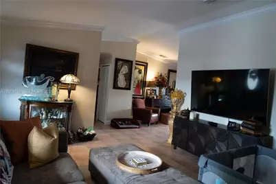 17992 SW 152nd Ct, Miami, FL 33187 - Photo 4