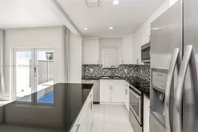 26181 SW 135th Ct, Homestead, FL 33032 - Photo 12